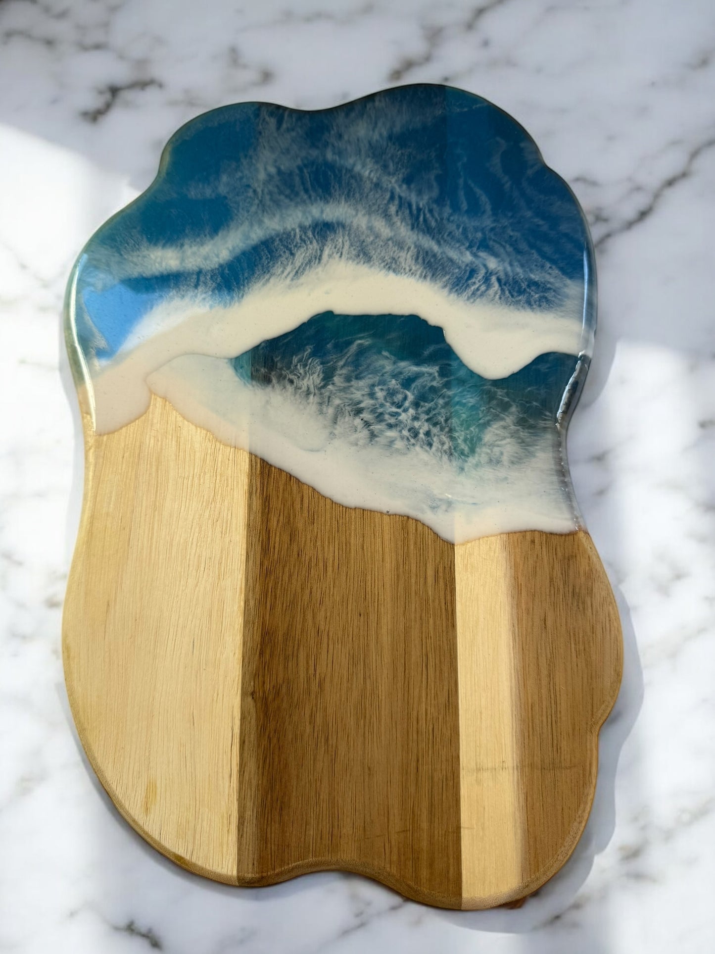 Luxury Acacia Charcuterie Board ā Available in Laser-Engraved or Ocean Resin Design