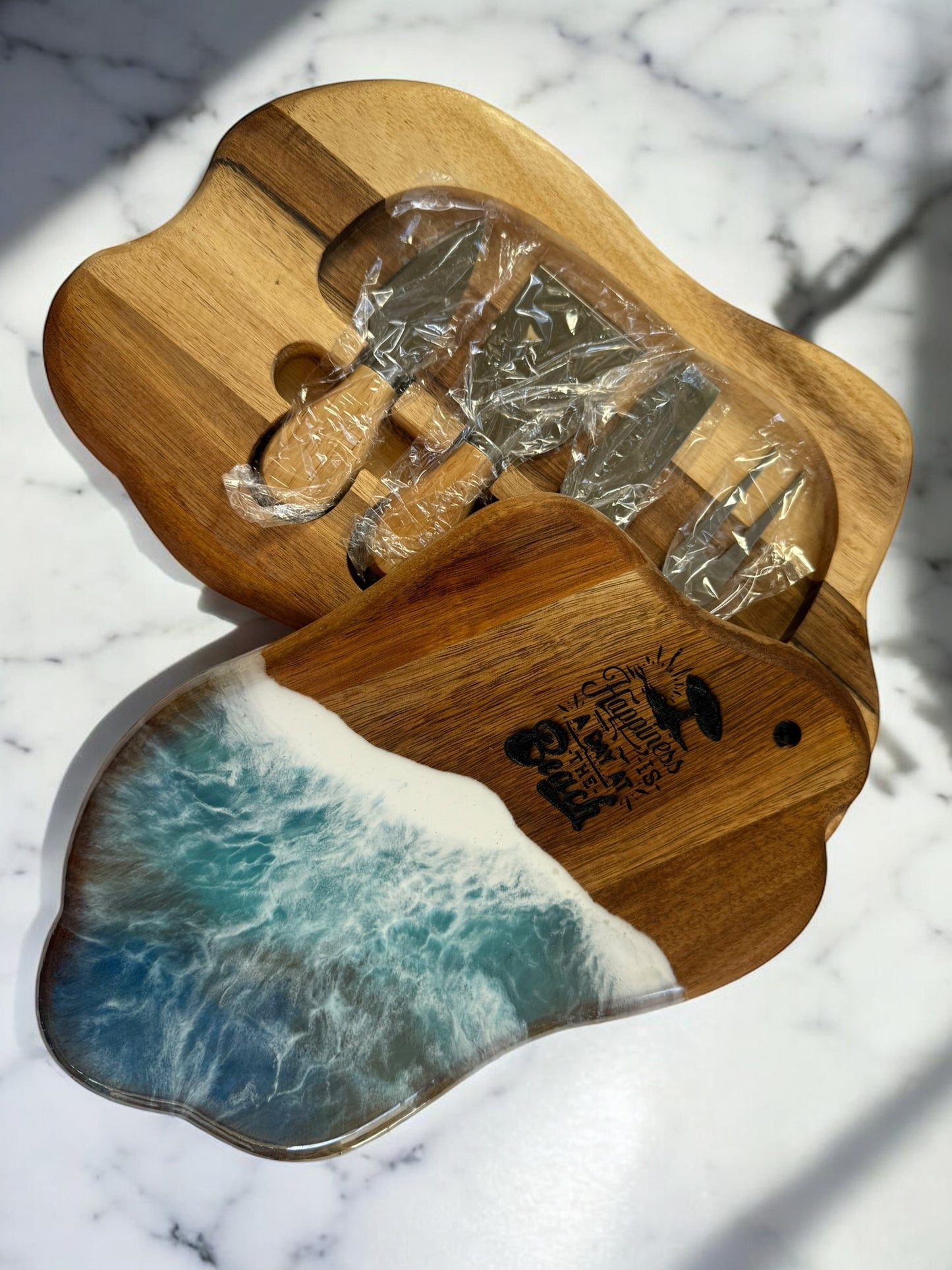 Luxury Acacia Charcuterie Board ā Available in Laser-Engraved or Ocean Resin Design