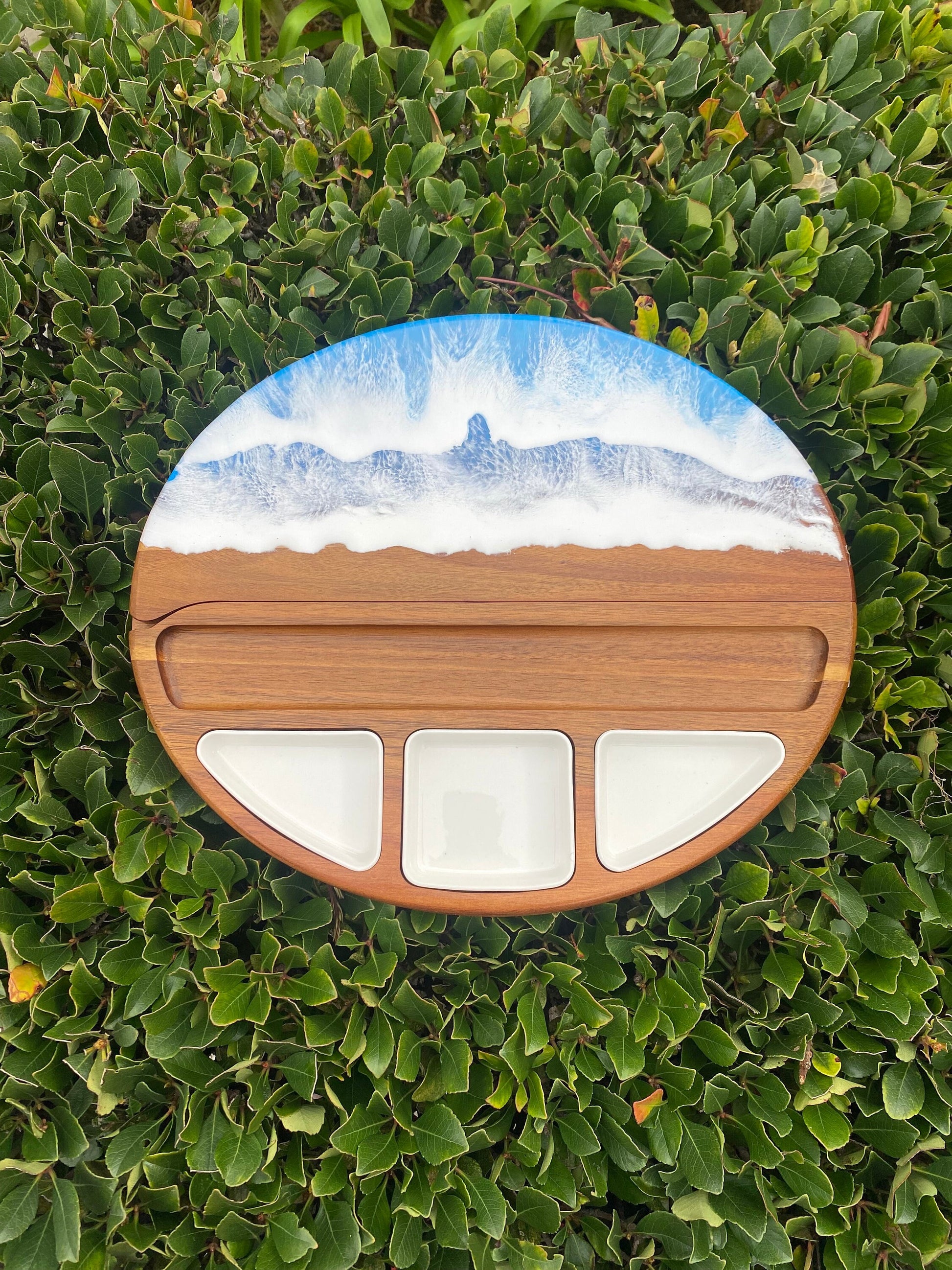 Extra Large Round Ocean Resin Elegant Charcuterie and Cheese Board Set – Deluxe 16-Inch Acacia Wood Platter with Premium Knives and Artisan