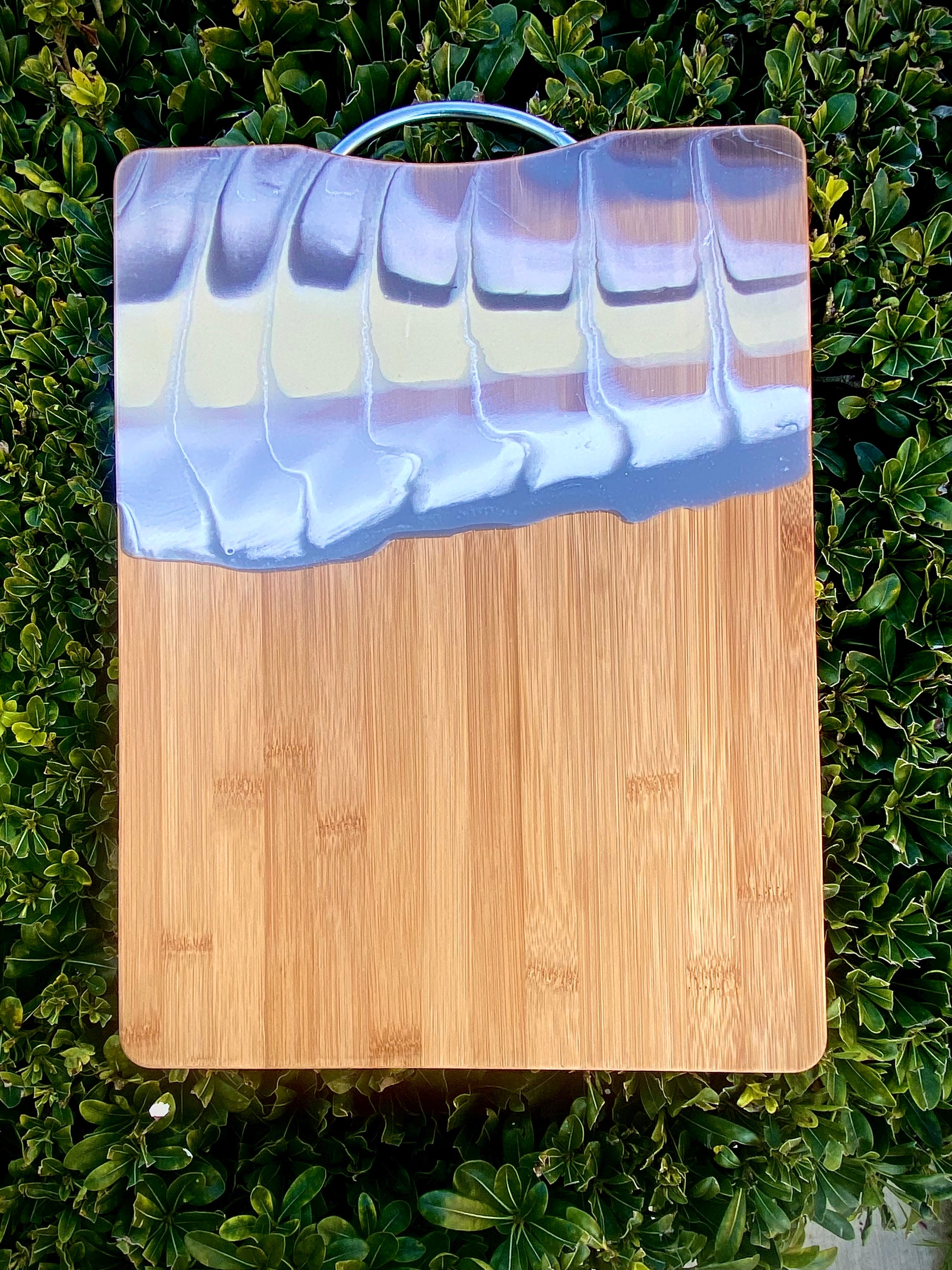 Elegant Resin Display Board  | Charcuterie Board | Cheeseboard | Kitchen Decor Board - Omagoodness Art Shop