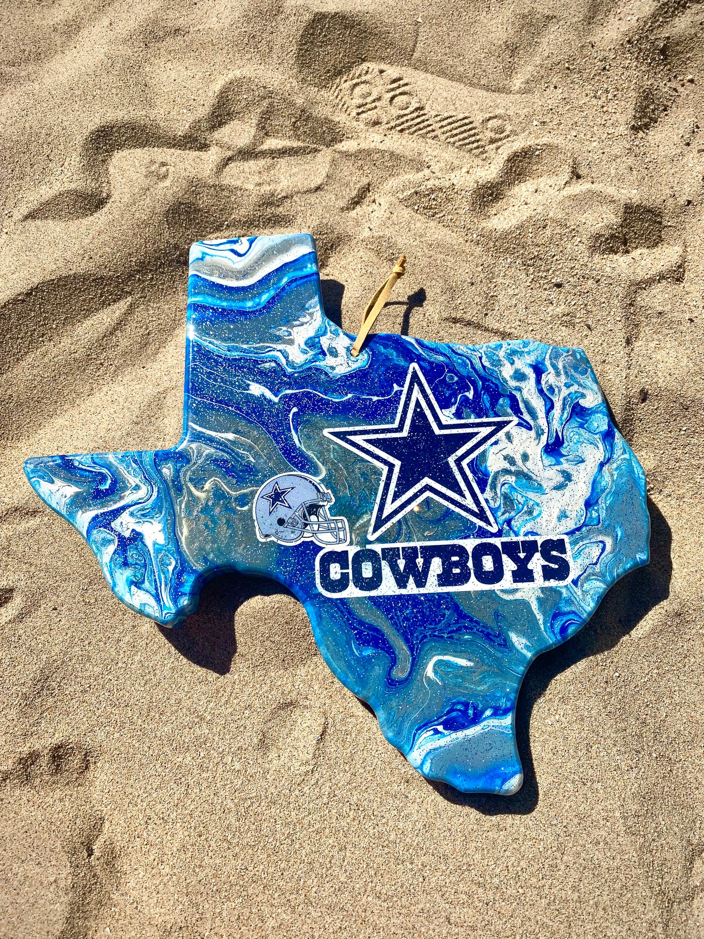 Dallas Cowboys Resin Texas Shaped Cheeseboard Charcuterie Display board - Omagoodness Art Shop