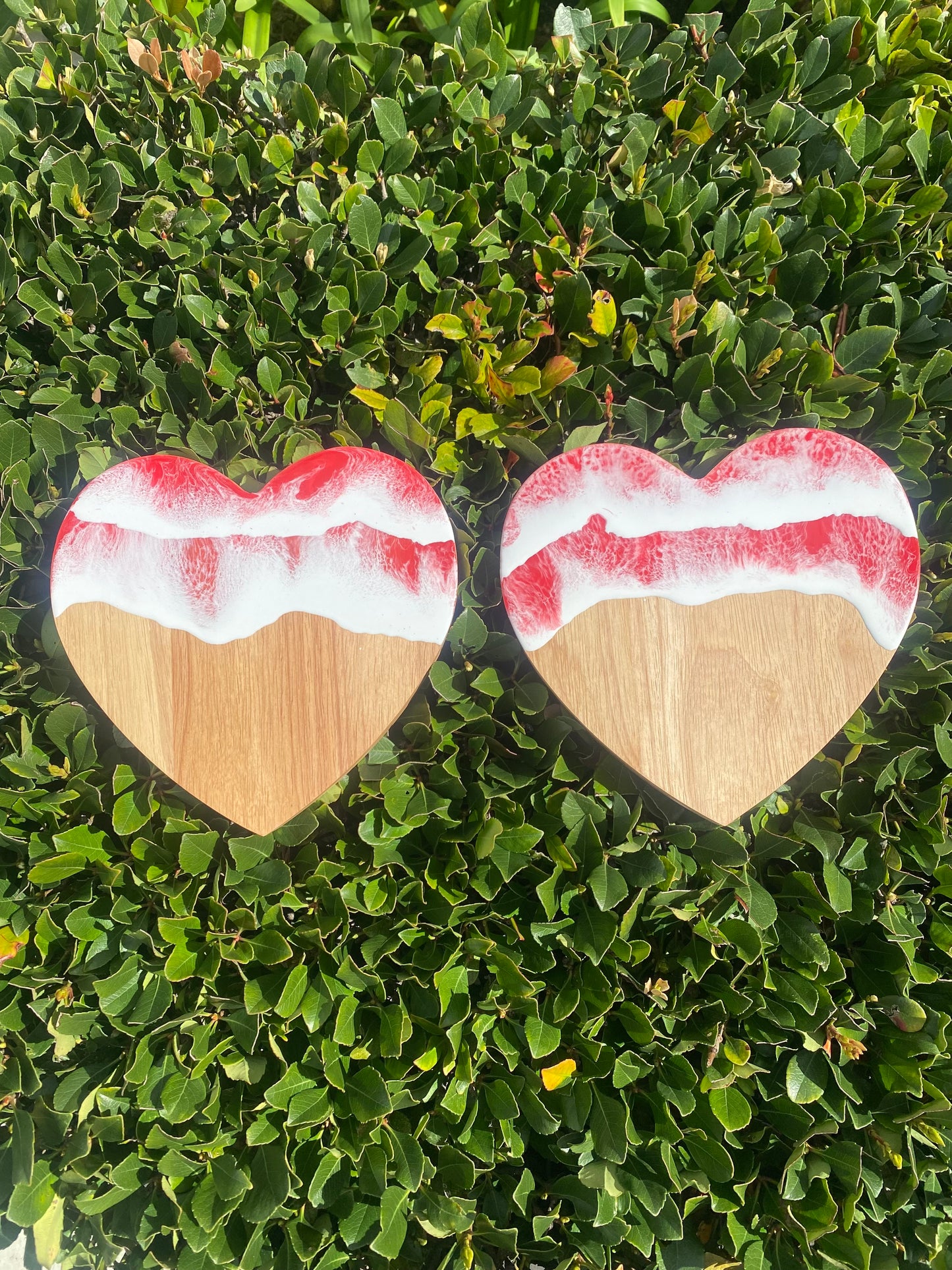 Heart-Shaped Handmade Ocean Resin Wood Cheese Board & Knife Set - Charcuterie Board - Miniature Cutting Board - Wine Meat Cheese Platter