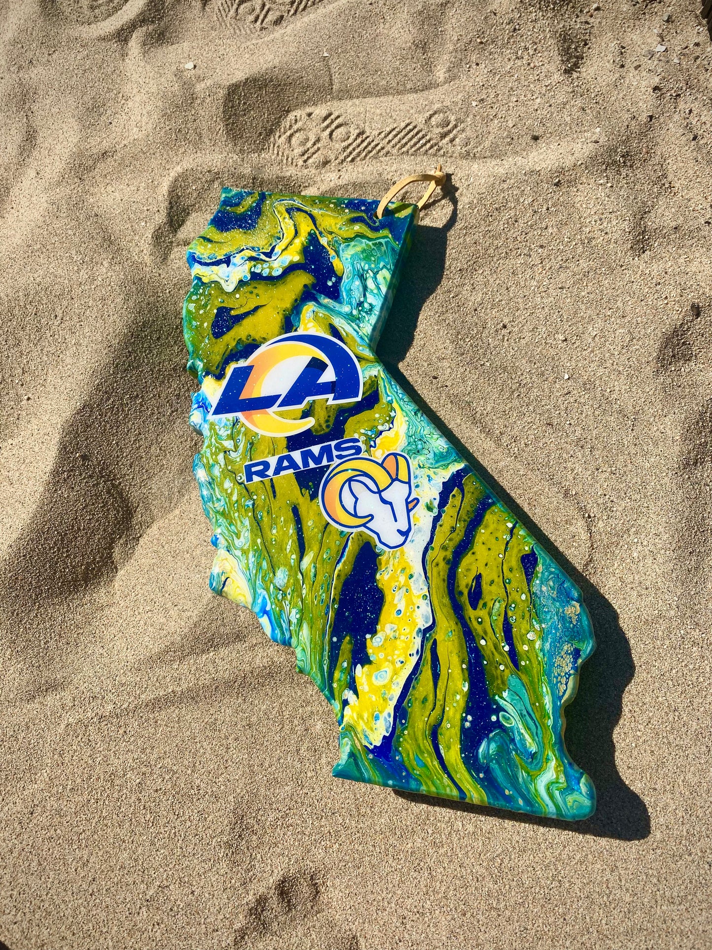 Los Angeles Rams Resin California Shaped Cheeseboard Charcuterie Display board - Omagoodness Art Shop