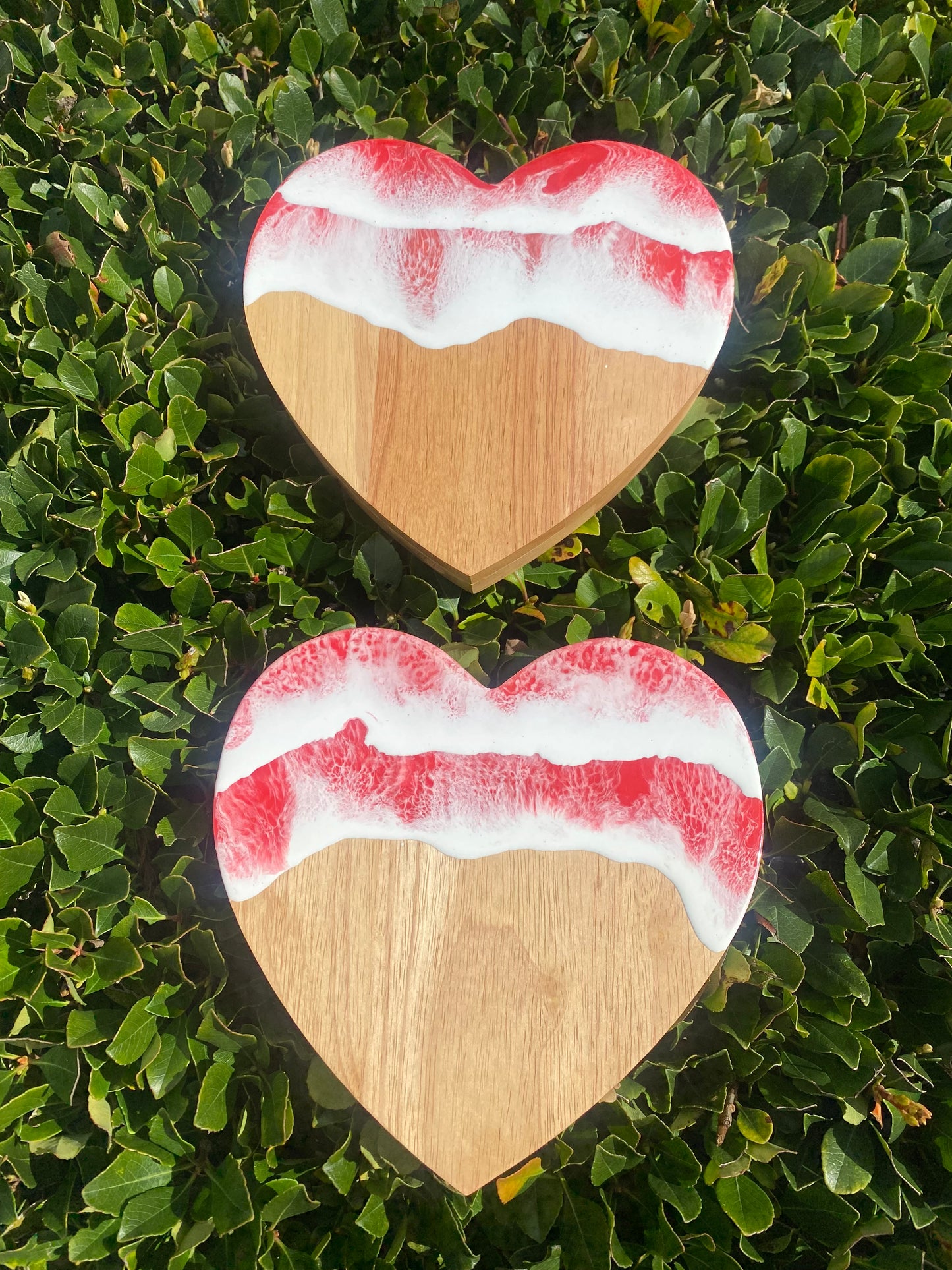 Heart-Shaped Handmade Ocean Resin Wood Cheese Board & Knife Set - Charcuterie Board - Miniature Cutting Board - Wine Meat Cheese Platter